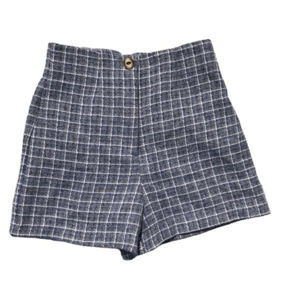 Zara Blue tweeted high waisted shorts. High rise tweeted blue shorts size S.